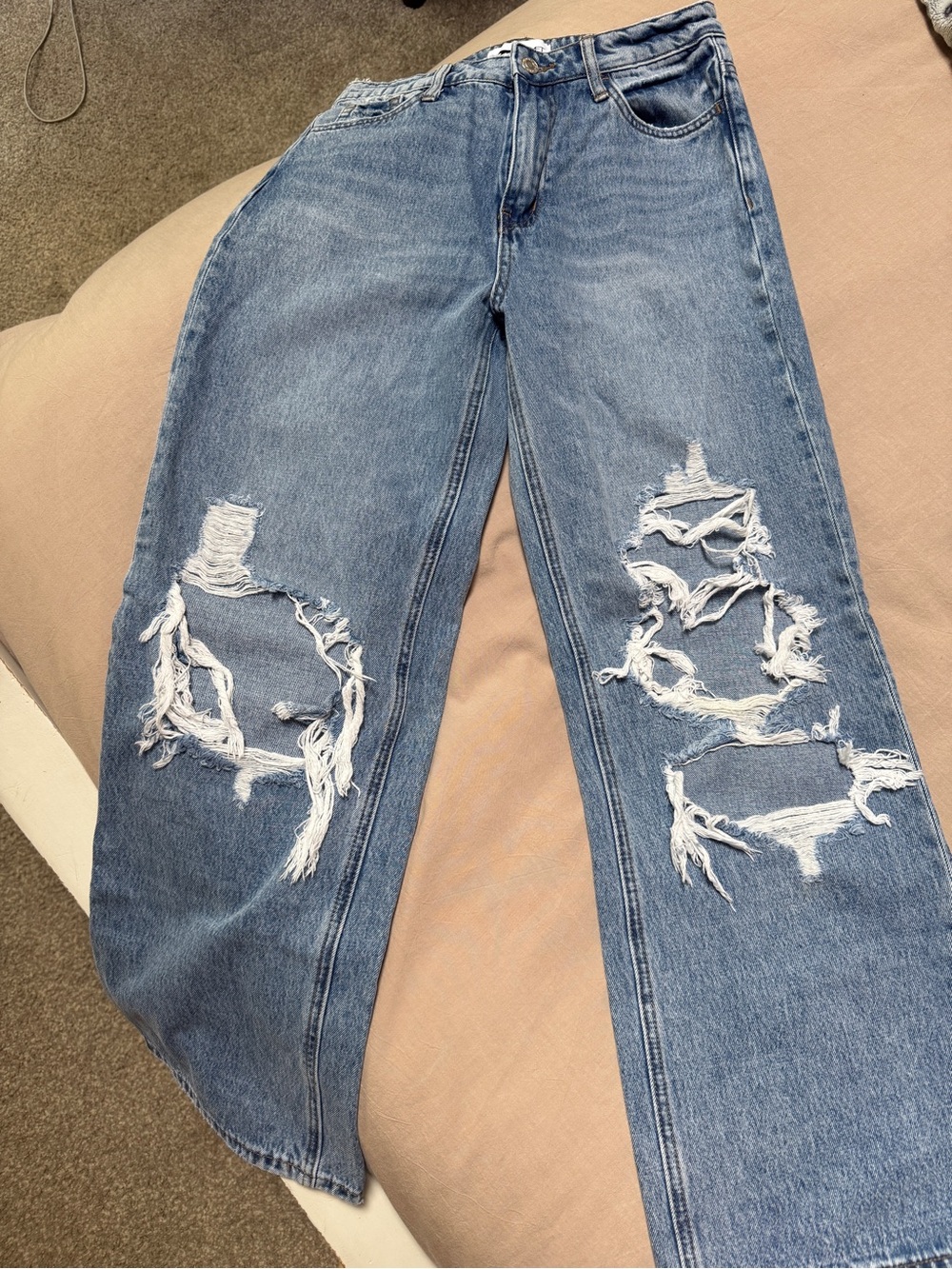 Women’s Light Blue Distressed Wide-Leg Jeans